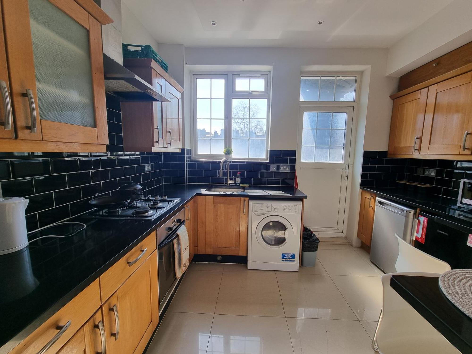 Apartamento 2nd Flr 3 Bed Flat In The Heart Of Edgware Road-g20 Londres